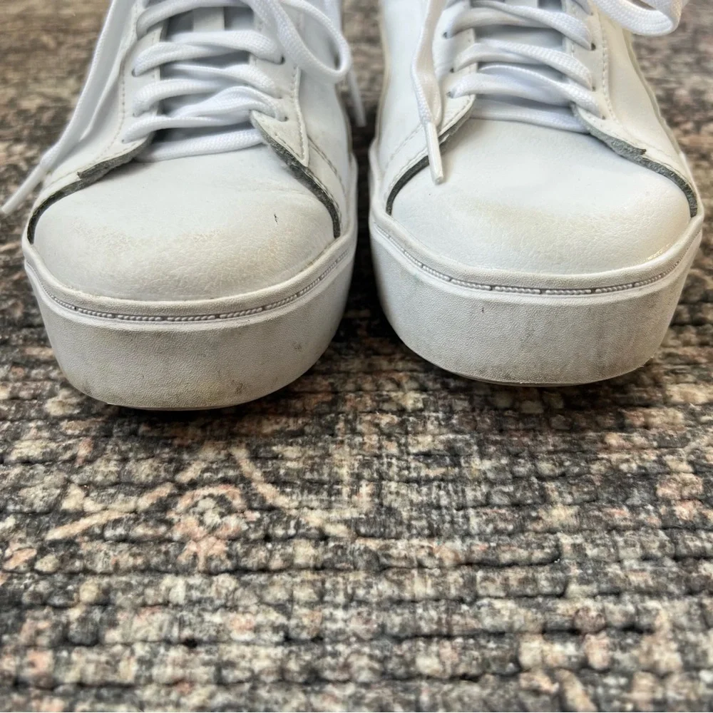 PUMA Smash Platform 2V Woman’s Sneaker Size 8